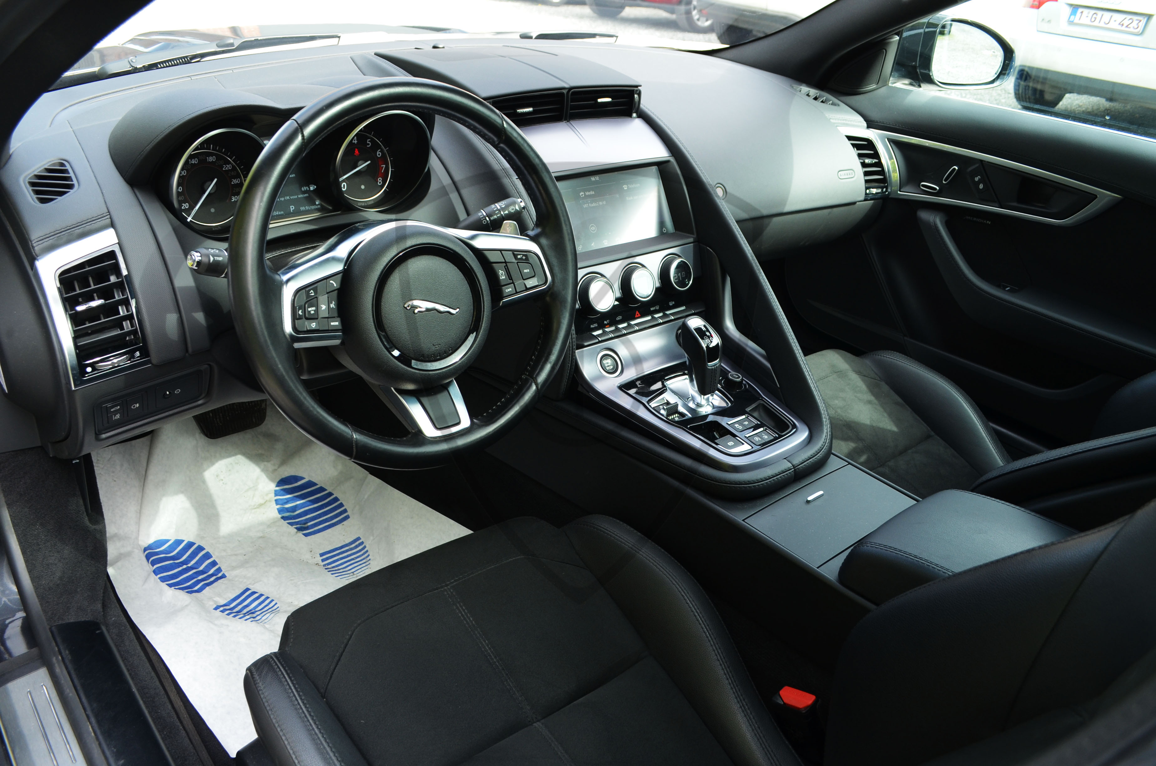 JAGUAR F-TYPE — image 22